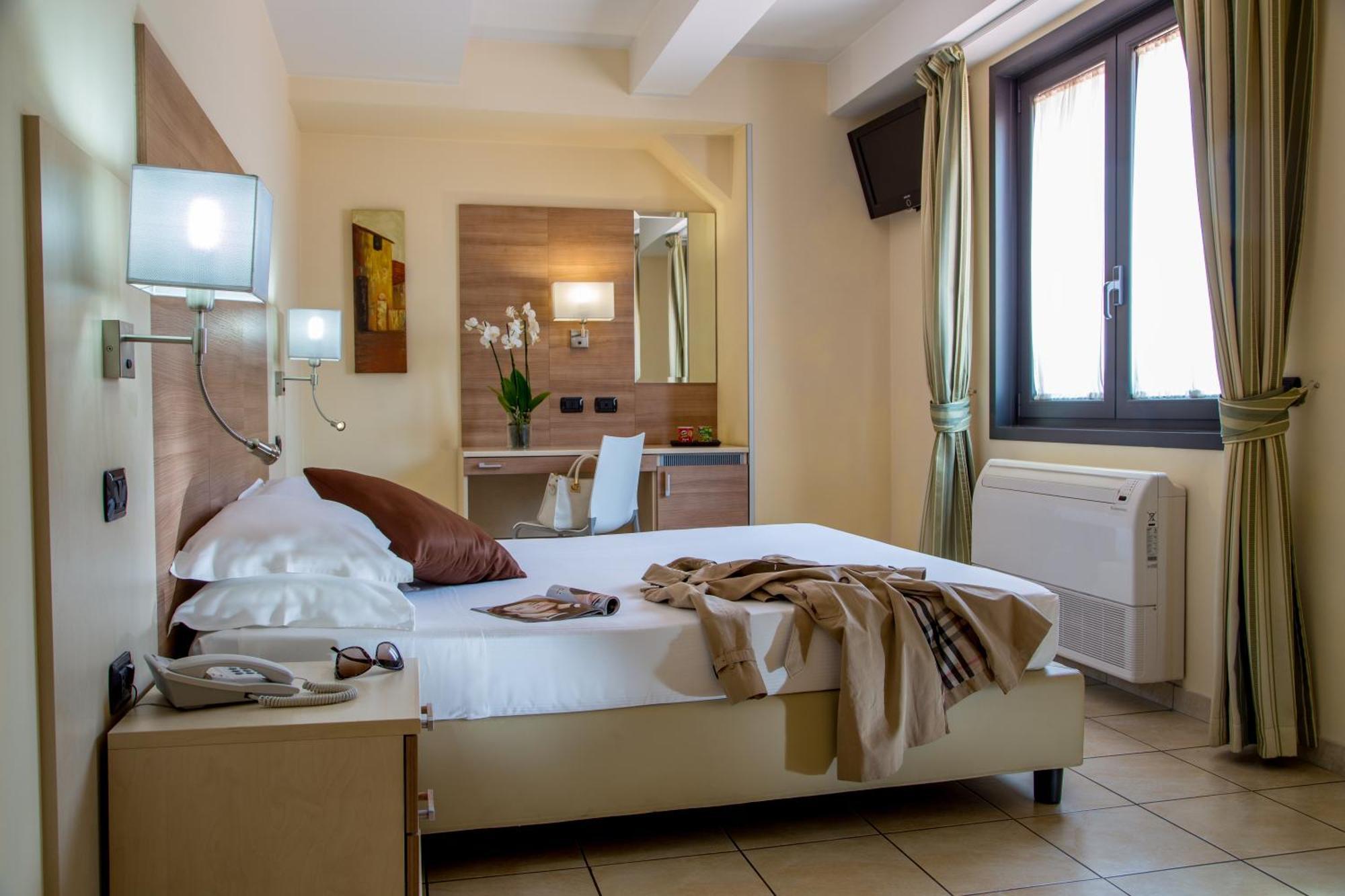 Hotel Domidea Roma